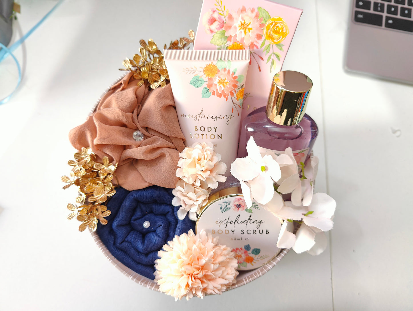 Pamper Hamper Mothers Day Spa Hijab Gift box