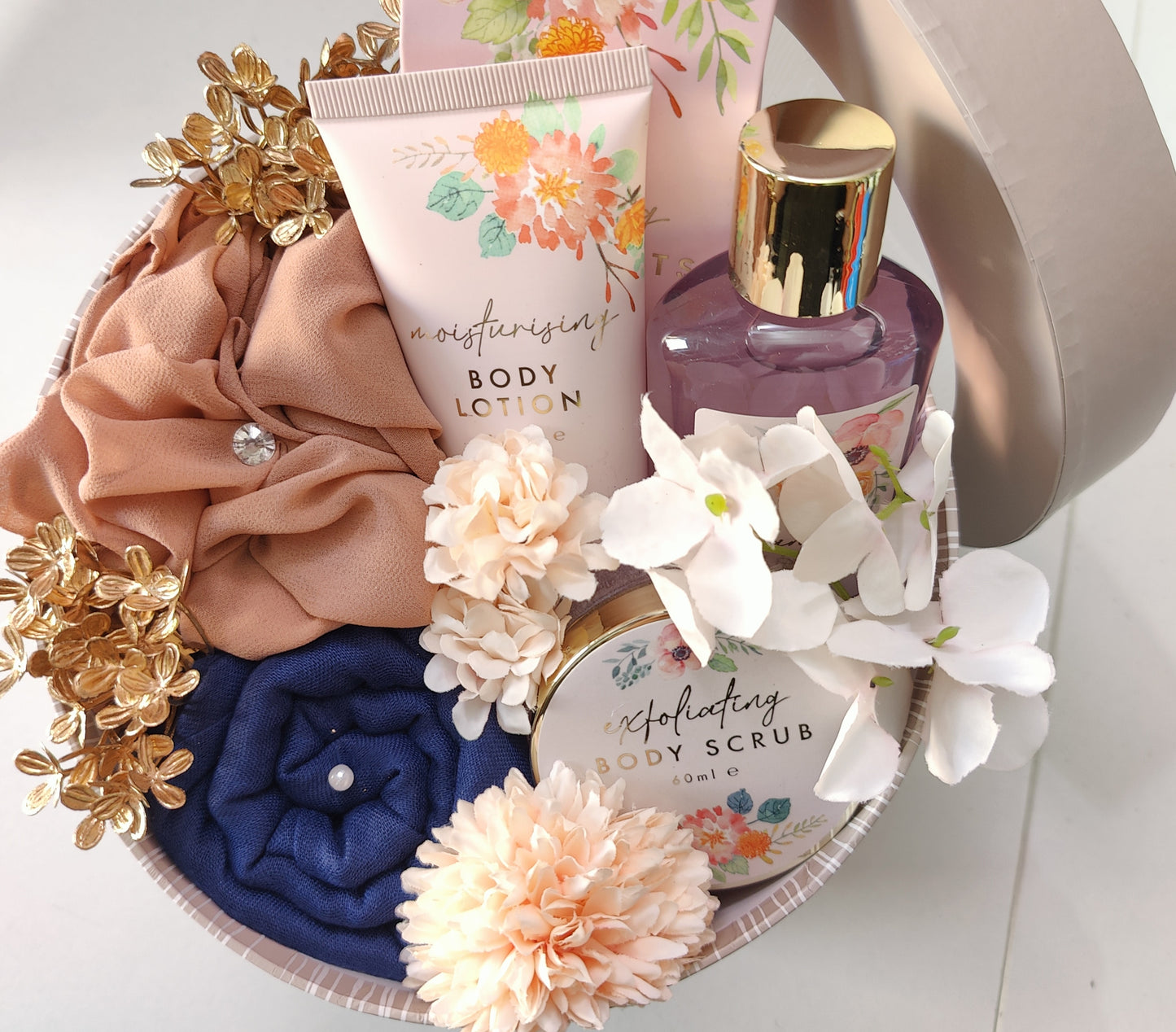Pamper Hamper Mothers Day Spa Hijab Gift box