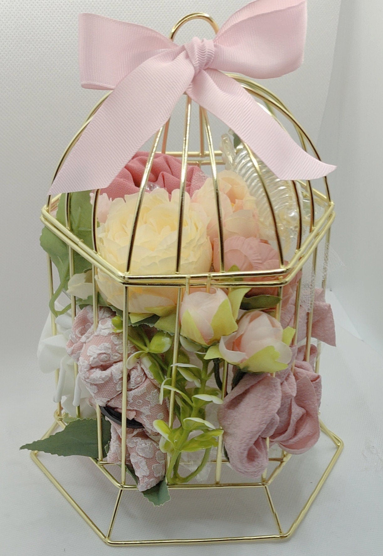 Gold Metal Birdcage Hijab Gift Bouquet Preset