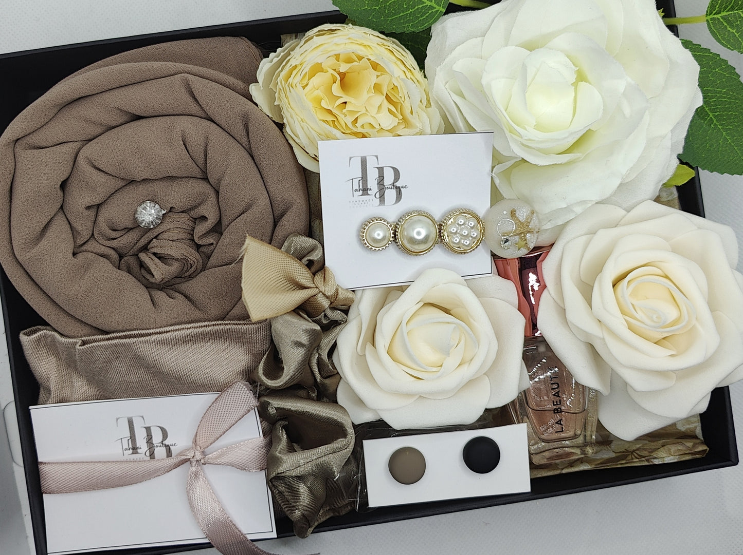 Hijab Accessorize Perfume Gift Box