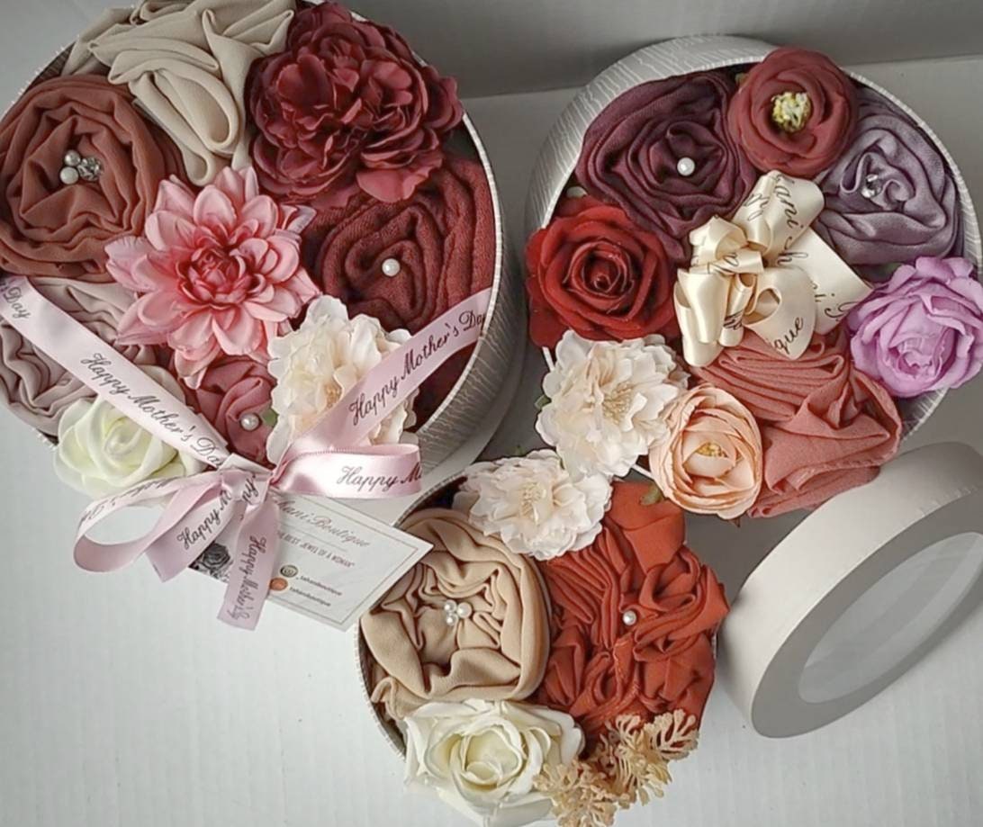 Radiance Hijab Gift Bouquet Preset
