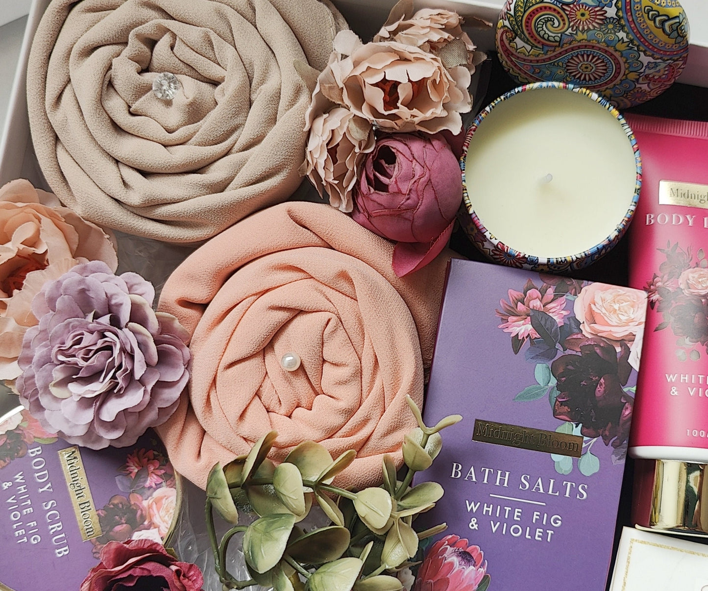 Pamper Care Hijab Gift Collection Preset