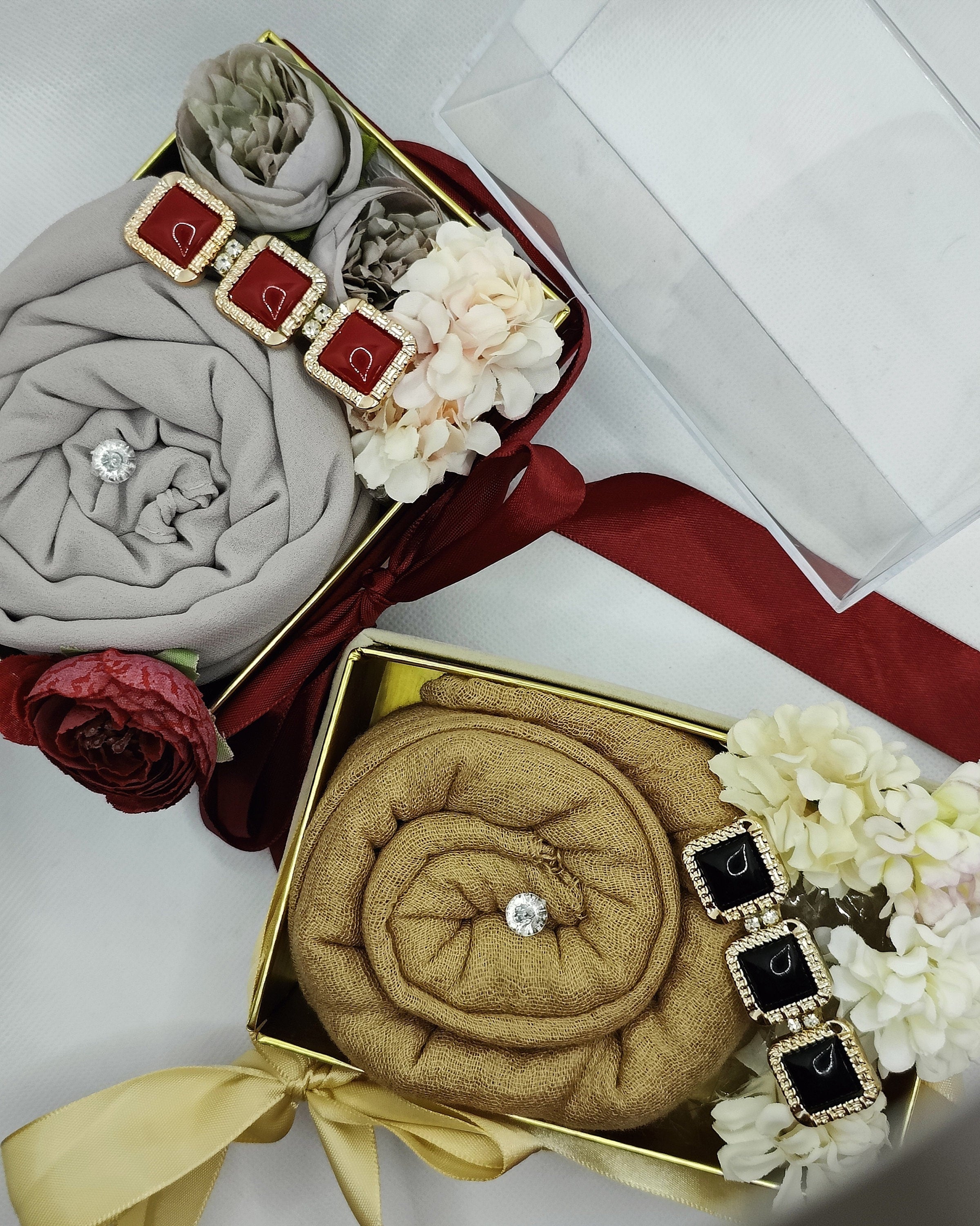 Clear Lid Velvet Hijab Gift Box with Scented Flowers, Personalised Customised, Hair Accessories, Luxury Package