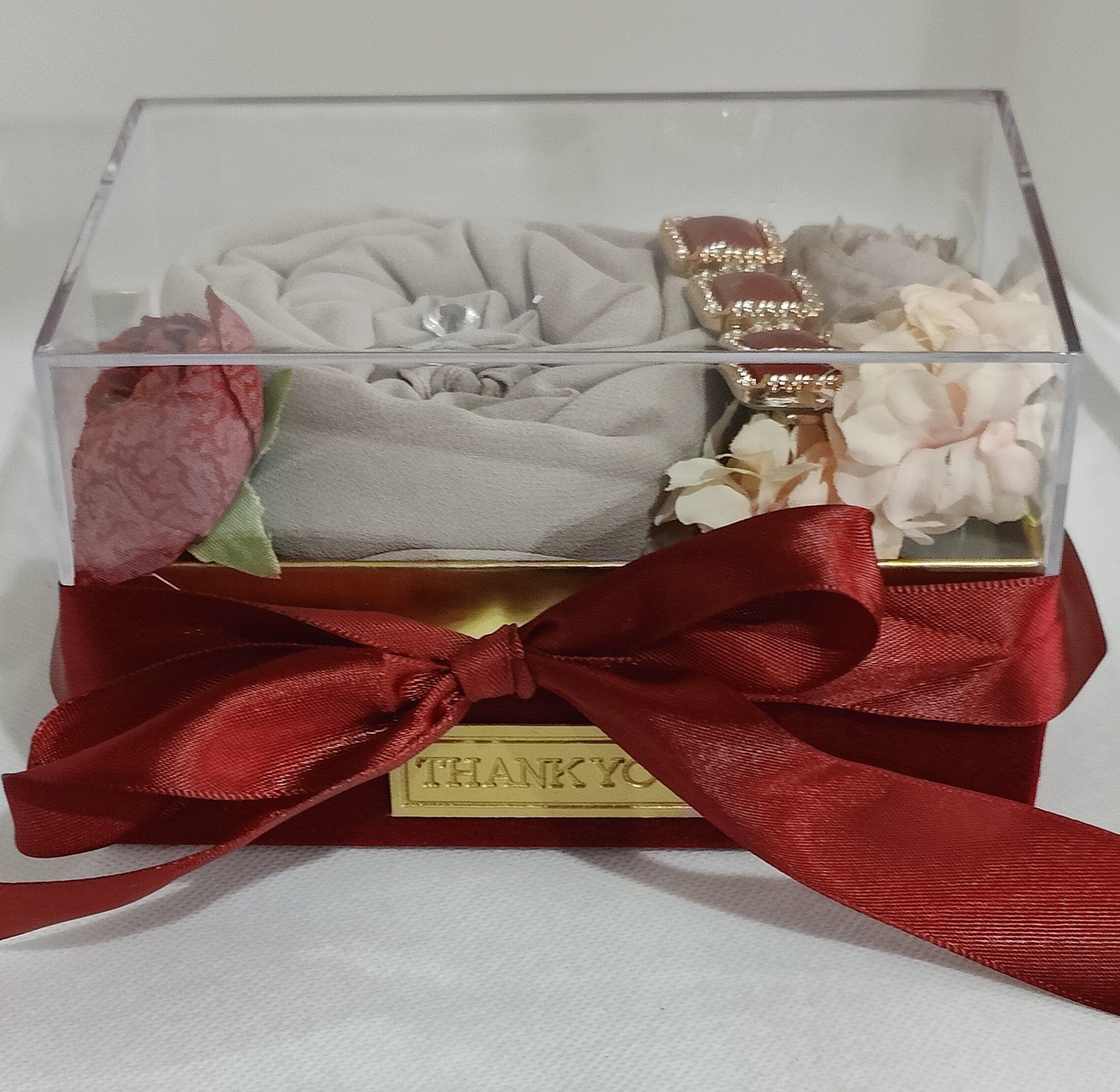 Clear Lid Velvet Hijab Gift Box with Scented Flowers, Personalised Customised, Hair Accessories, Luxury Package