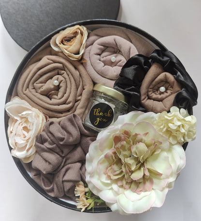 All-Inclusive Hijab Gift Bouquet-Matching Accessories