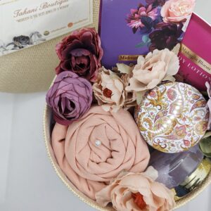 Hijab Spa Gift Box – Pamper Care Set with Bath Essentials